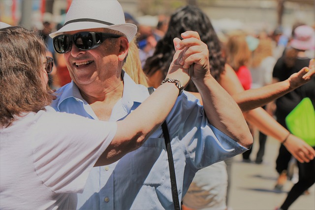Immerse yourself in the fiery rhythm of Cali with our exclusive Private Salsa Lesson Experience. Elevate your dance skills with expert guidance from Cali VIP Tours.