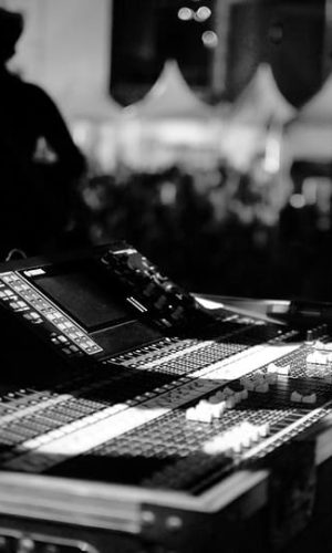 Cali Musical Journeys Experience Discover the rhythmic heartbeat of Cali's music scene.